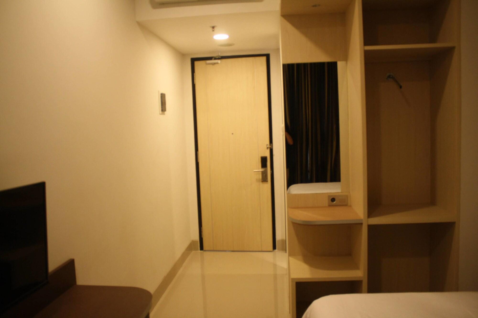 Sparks Odeon Sukabumi, Artotel Curated Zewnętrze zdjęcie