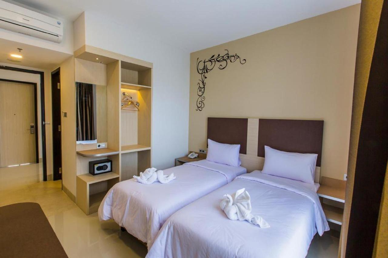 Sparks Odeon Sukabumi, Artotel Curated Zewnętrze zdjęcie